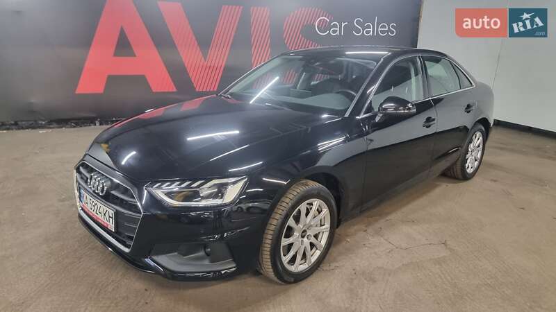 Audi A4 2023