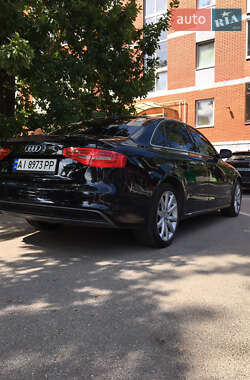 Седан Audi A4 2013 в 