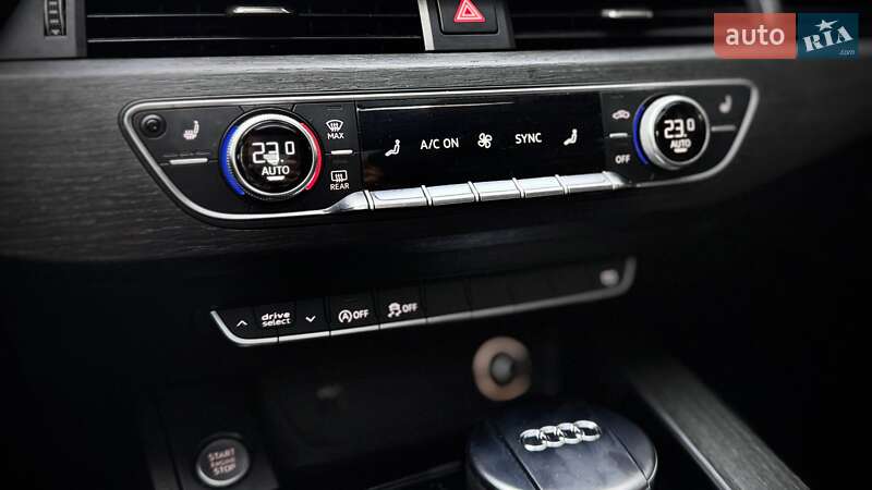 Седан Audi A4 2020 в Киеве