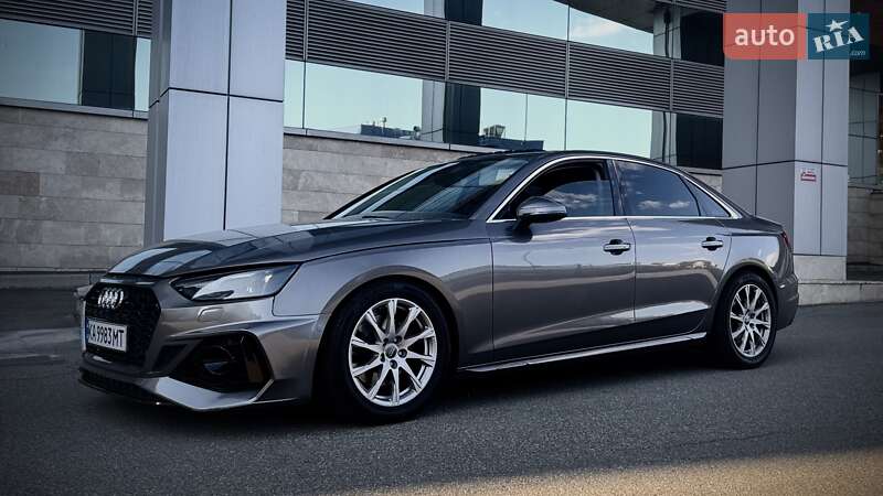 Седан Audi A4 2020 в Киеве