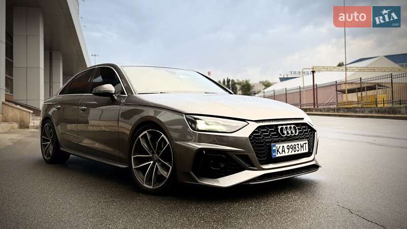 Седан Audi A4 2020 в Киеве