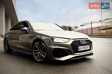 Седан Audi A4 2020 в 