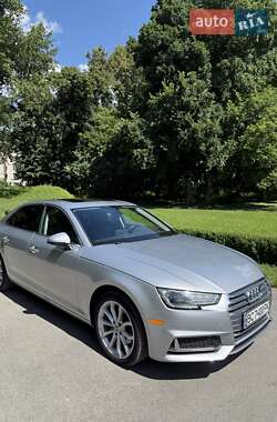 Седан Audi A4 2019 в 