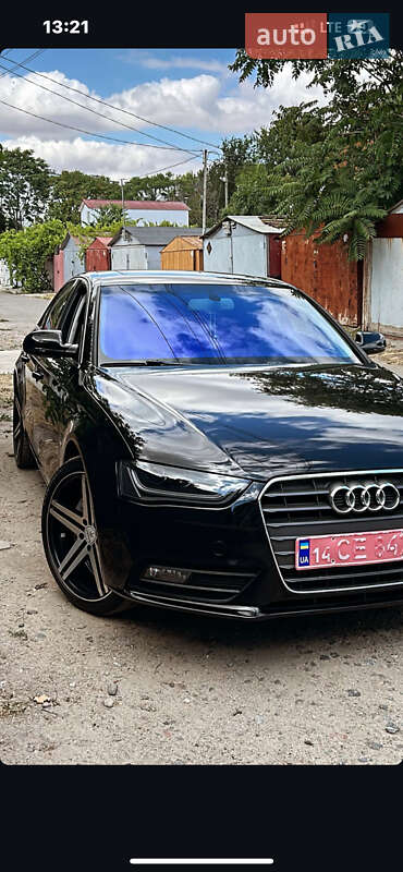 Седан Audi A4 2013 в Одессе