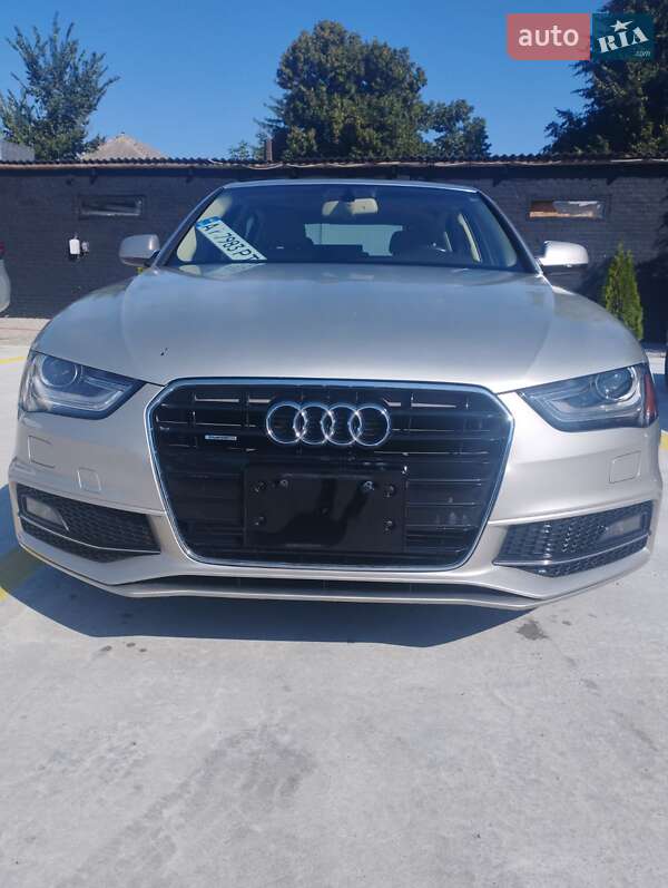Седан Audi A4 2013 в Киеве