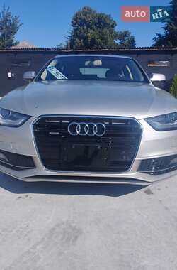 Седан Audi A4 2013 в 