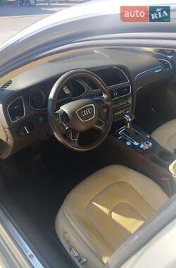 Седан Audi A4 2013 в 