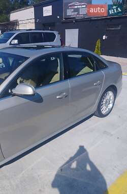 Седан Audi A4 2013 в 