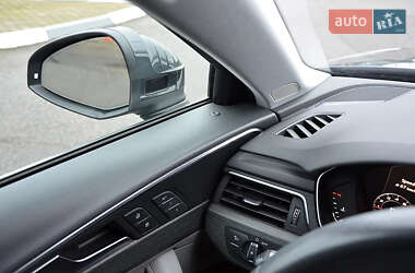 Седан Audi A4 2017 в 