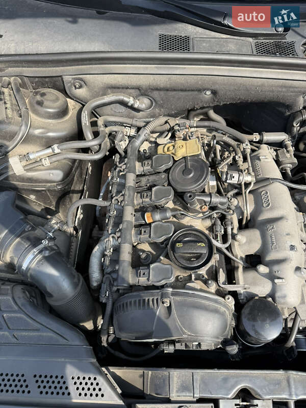Седан Audi A4 2014 в Киеве