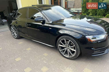Седан Audi A4 2014 в 
