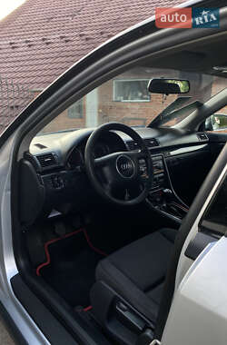 Седан Audi A4 2002 в 