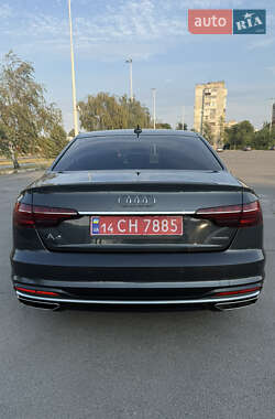 Седан Audi A4 2020 в 