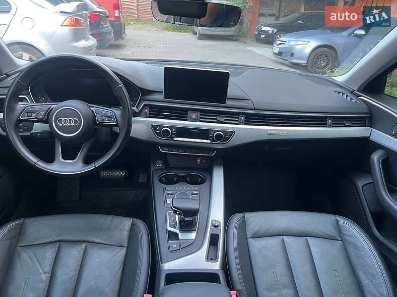 Седан Audi A4 2016 в Львове
