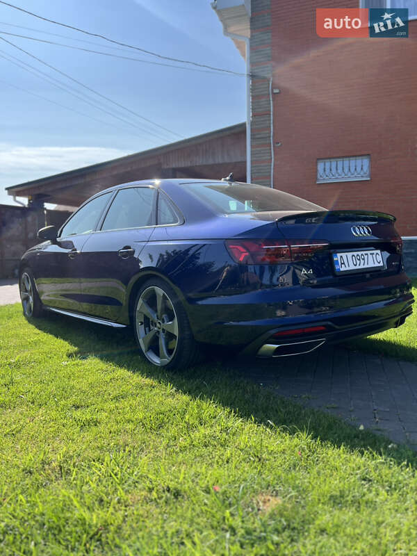 Седан Audi A4 2023 в Киеве