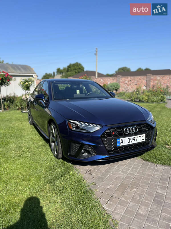 Седан Audi A4 2023 в Киеве