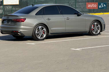 Седан Audi A4 2023 в 