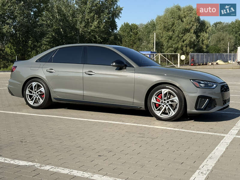 Седан Audi A4 2023 в Киеве