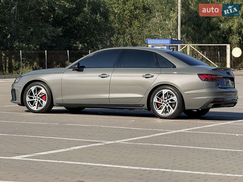 Седан Audi A4 2023 в Киеве
