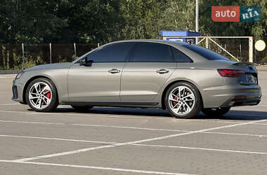 Седан Audi A4 2023 в 