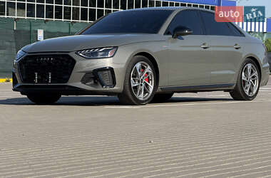 Седан Audi A4 2023 в 