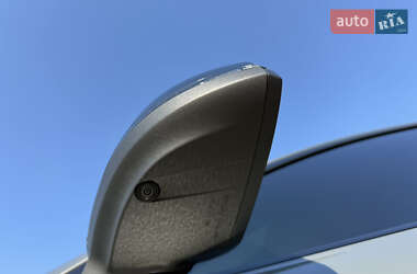 Седан Audi A4 2023 в 