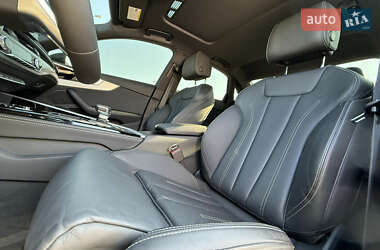 Седан Audi A4 2023 в 