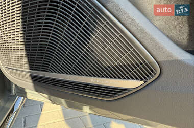Седан Audi A4 2023 в 