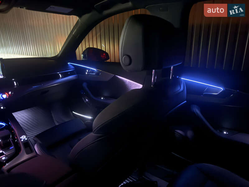 Седан Audi A4 2023 в Киеве