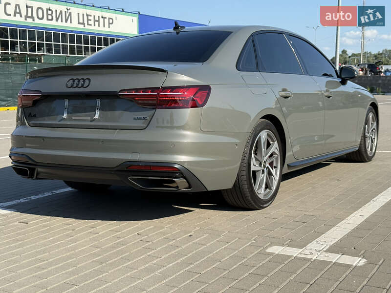 Седан Audi A4 2023 в Киеве