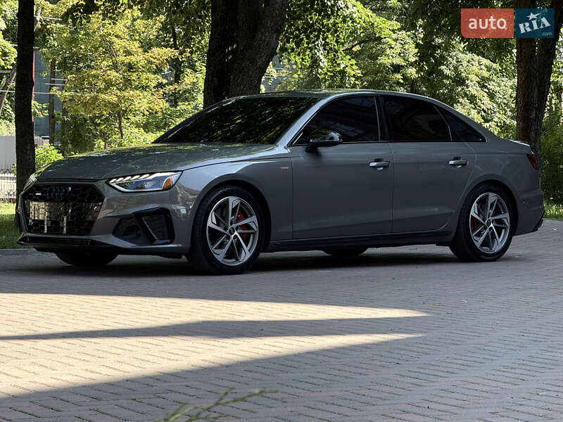 Седан Audi A4 2023 в Киеве