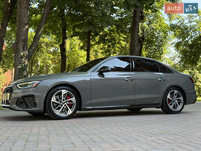 Седан Audi A4 2023 в Киеве