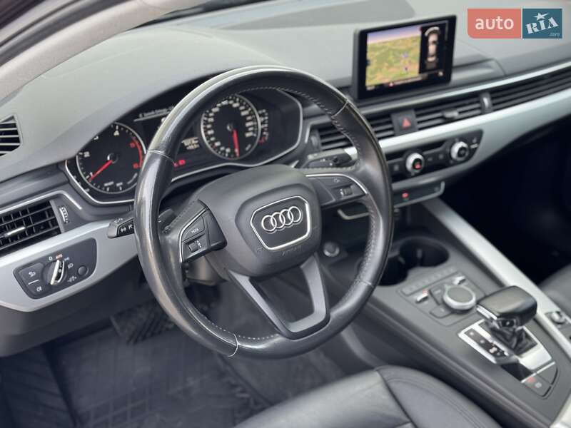 Седан Audi A4 2016 в Сарнах