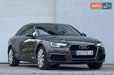 Седан Audi A4 2016 в 