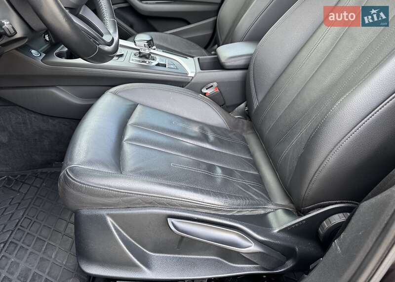 Седан Audi A4 2016 в Сарнах