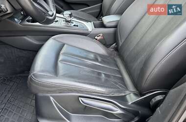 Седан Audi A4 2016 в 