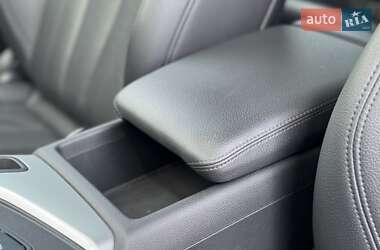 Седан Audi A4 2016 в 