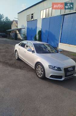 Седан Audi A4 2010 в 