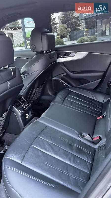 Седан Audi A4 2017 в Виноградове