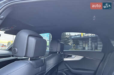 Седан Audi A4 2017 в 