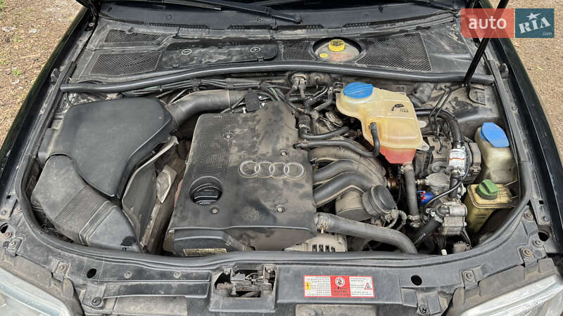 Седан Audi A4 2000 в Киеве