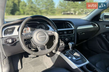 Седан Audi A4 2015 в 
