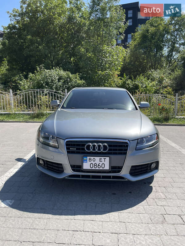 Седан Audi A4 2009 в 