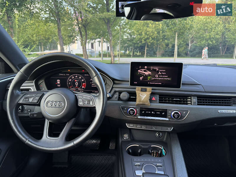 Седан Audi A4 2017 в Киеве