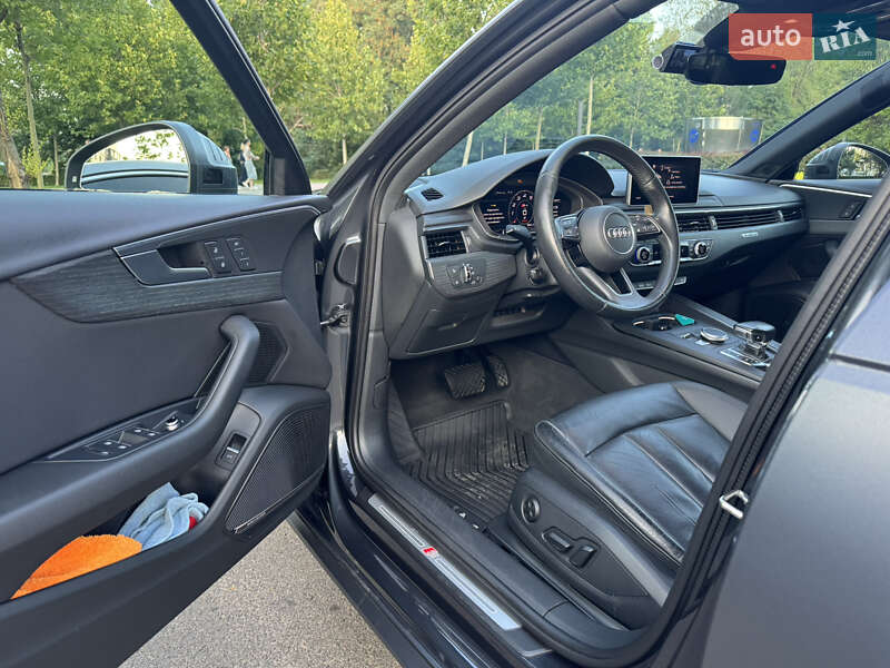 Седан Audi A4 2017 в Киеве