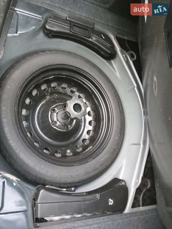 Седан Audi A4 2001 в Нововолынске