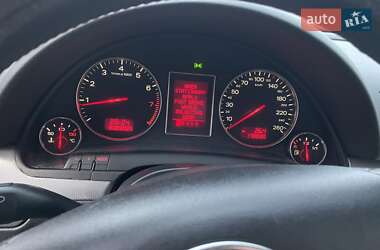 Седан Audi A4 2003 в 