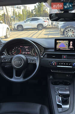 Седан Audi A4 2019 в 