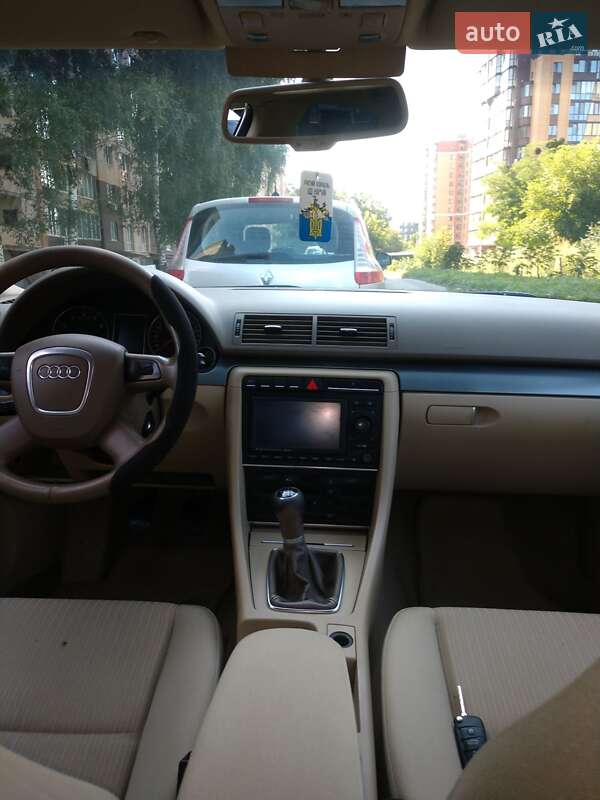 Седан Audi A4 2005 в Хмельницком