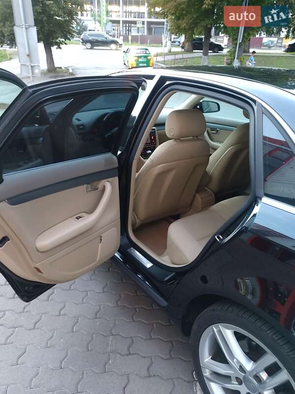 Седан Audi A4 2005 в Хмельницком